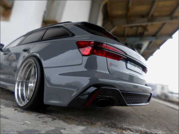 1:18 Audi RS6 Avant (C8) Grau Edition 2020